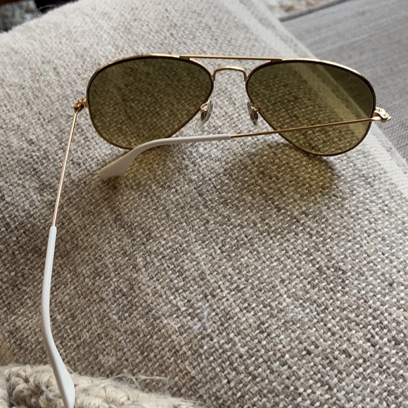 Gold Aviator Rayban Sunglasses - Picture 3 of 4